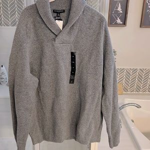New Banana Republic Sweater with Tags.